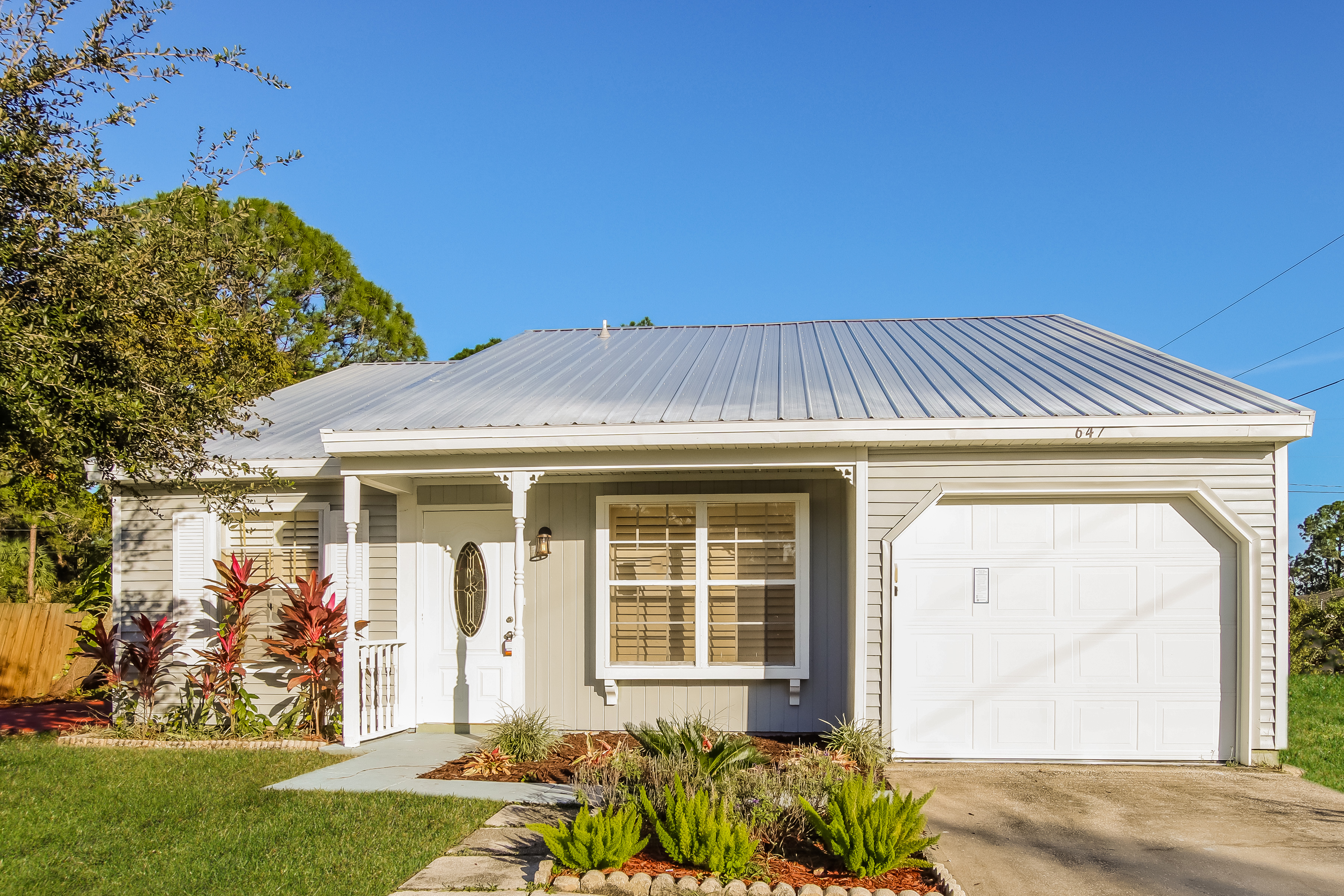 647 FURTH RD N W PALM BAY, FL 32907